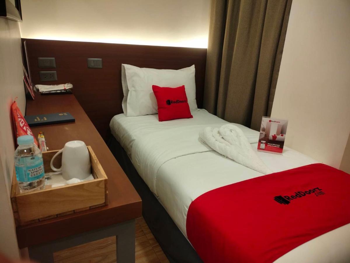 Reddoorz Plus @ Toshiko Boutique Hotel Koronadal City Dış mekan fotoğraf